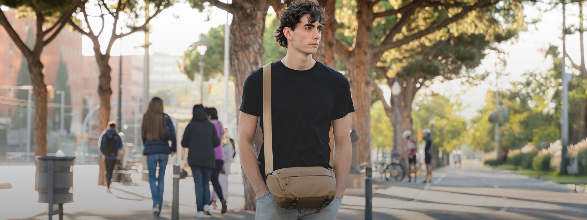 VEO Metro Shoulder Bags